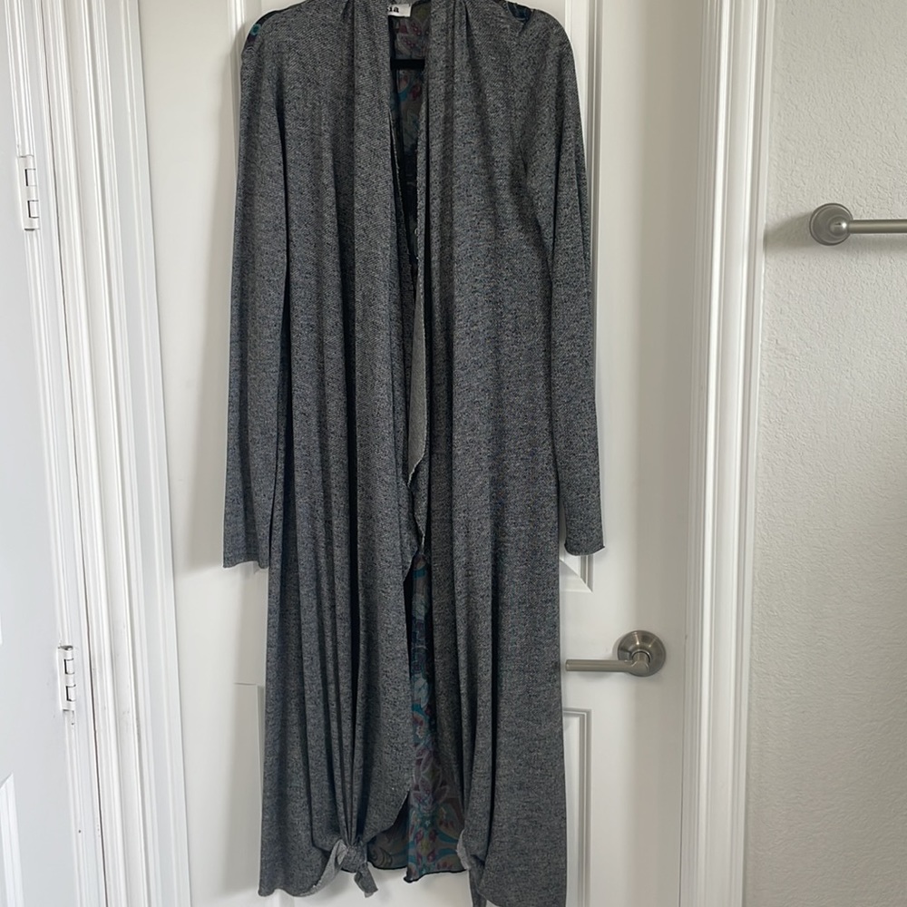 Duster with print detail on back